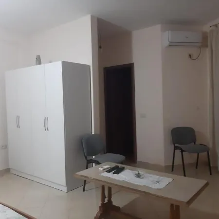 Grazioso Arredato A Due Passi Dal Lungomare * Vlore